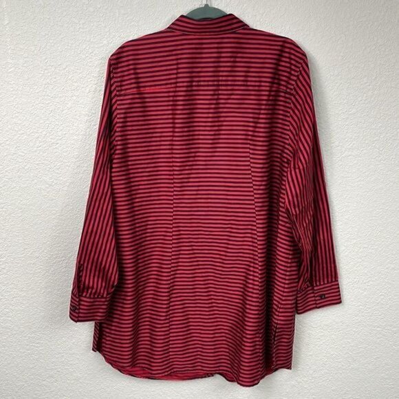 Chicos Button Front Tunic Shirt Long Sleeve Red Black Stripe Wrinkle Resistant 3 - Picture 2 of 10